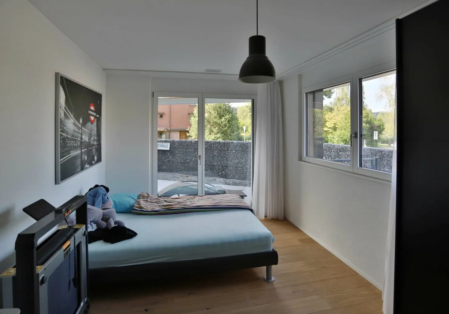 Modern living comfort just a few steps from Lake Zurich - Photo 7 of 9