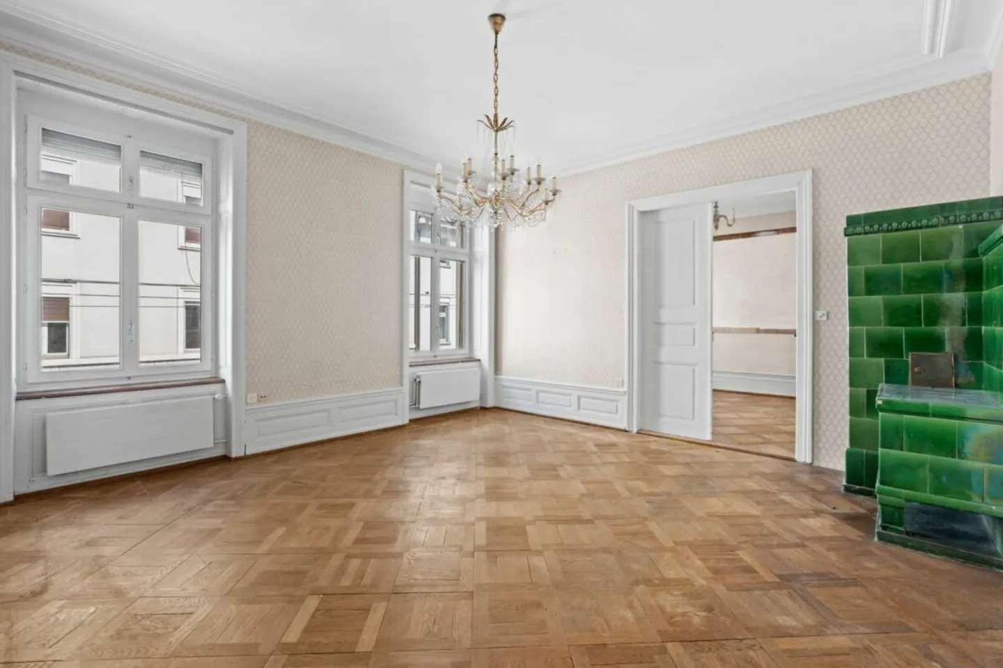 Maison de ville historique avec piscine - Photo 5 sur 11