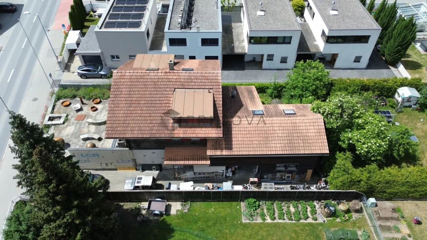 Traditional chalet with gastronomy & two residential units on spacious grounds - Photo 2 of 10