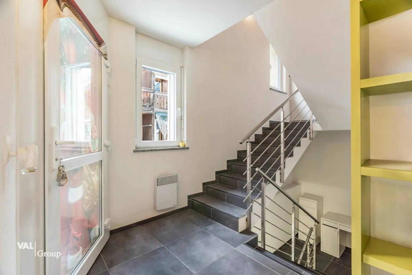 Spacious house with two units and building plot - Photo 9 of 13