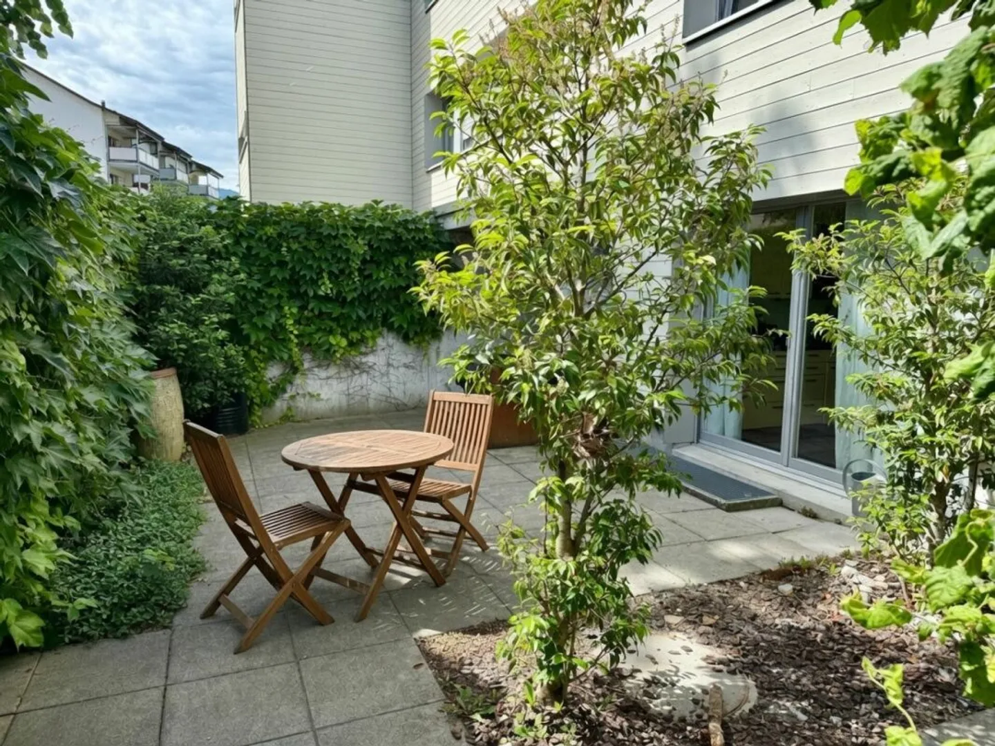 Exclusive 4.5-room garden maisonette apartment with additional rooms - Photo 6 of 7