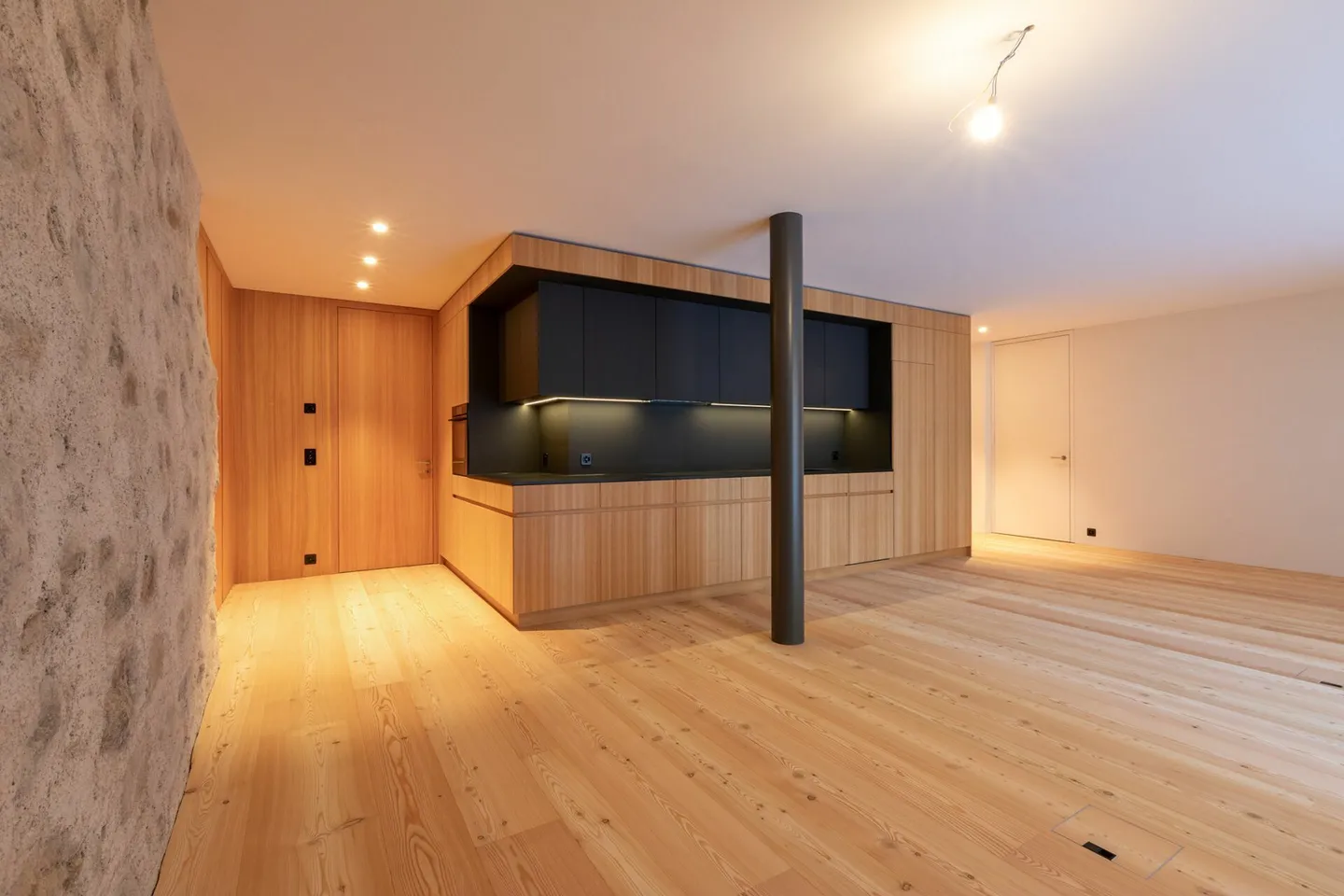 Modernes Apartment im historischen Haus - Foto 2 von 4