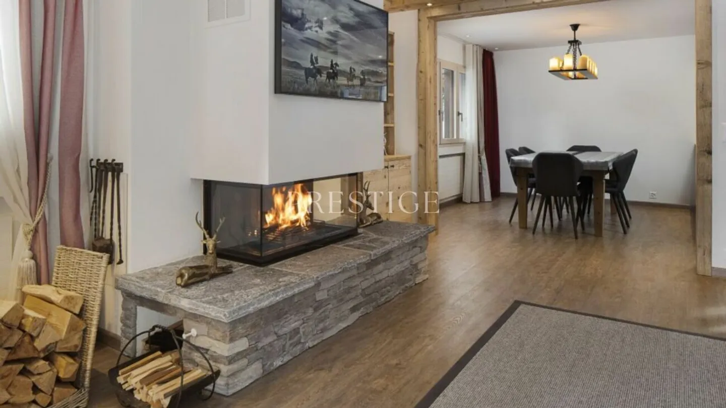 ESCLUSIVITÀ OFF MARKET - Lussuoso duplex 6½ locali in PPE, Crans-Montana - Foto 2 di 3