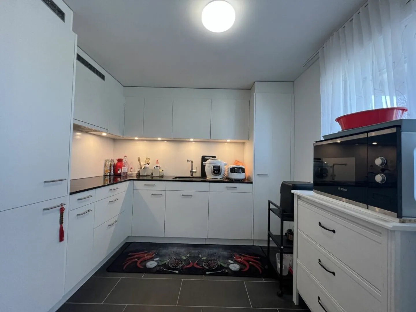 Appartamento moderno con vista lago sopra i tetti di Rorschacherberg - Foto 4 di 9
