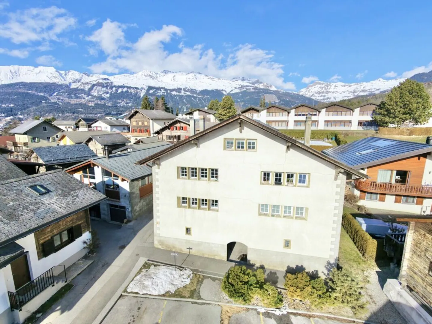 Appartamento di 4,5 locali nel centro di Lens - Foto 2 di 13