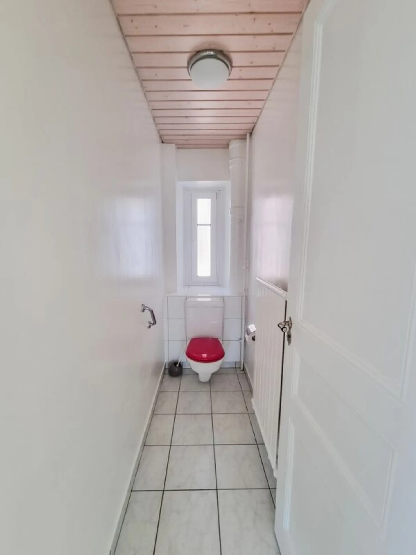 Beautiful 4-room apartment on the 1st floor with garage - Photo 11 of 12