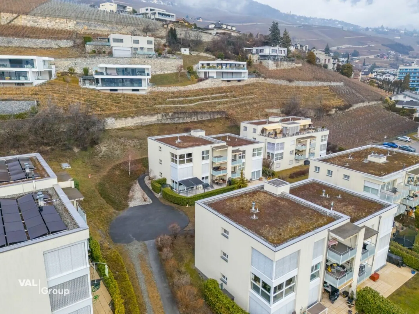 Elegant Penthouse with Alpine View - Photo 11 of 11