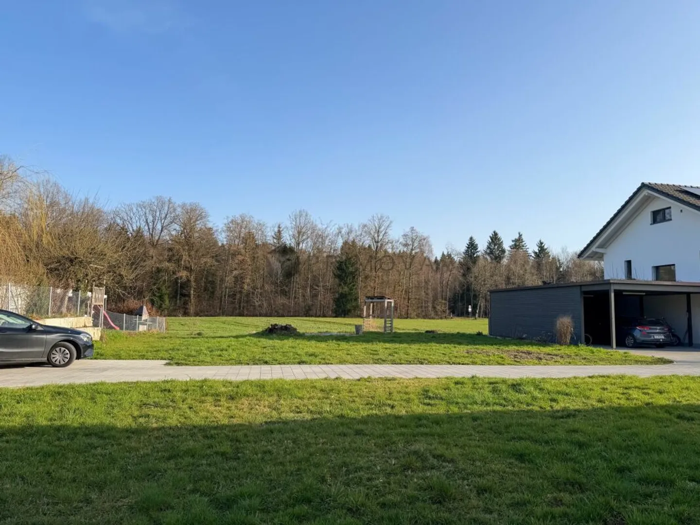 Exclusive Building Plot in Heriswil - Photo 2 of 3