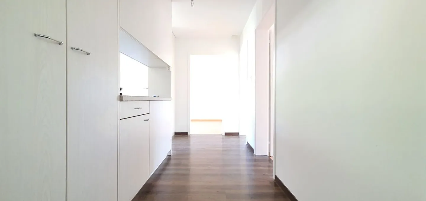 preiswerte 4.0-Zimmerwohnung mit Balkon in ruhiger Lage - Foto 6 von 8