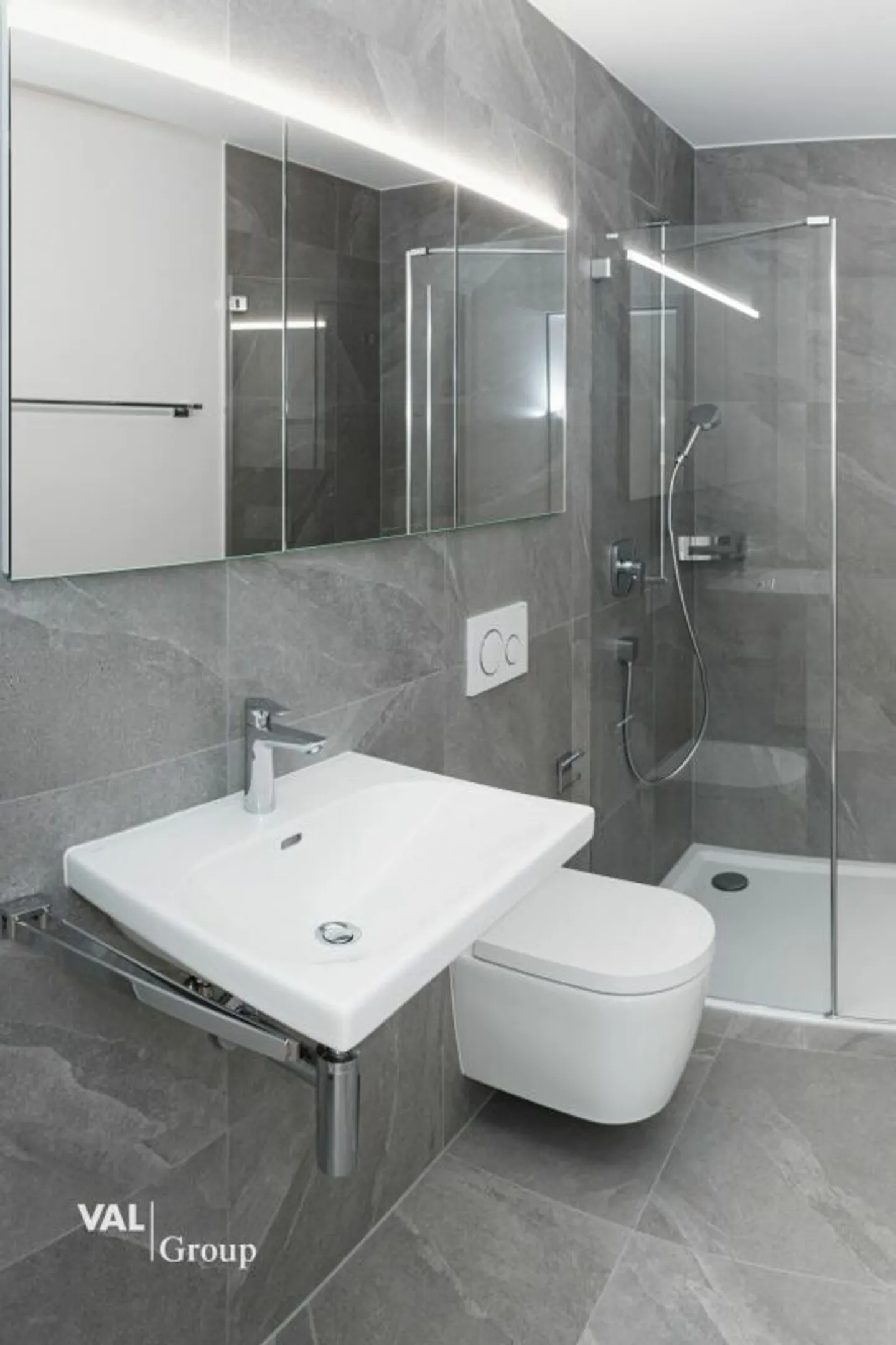 Modern, light-flooded 4.5-room apartment in an attractive, quiet location - Photo 4 of 9