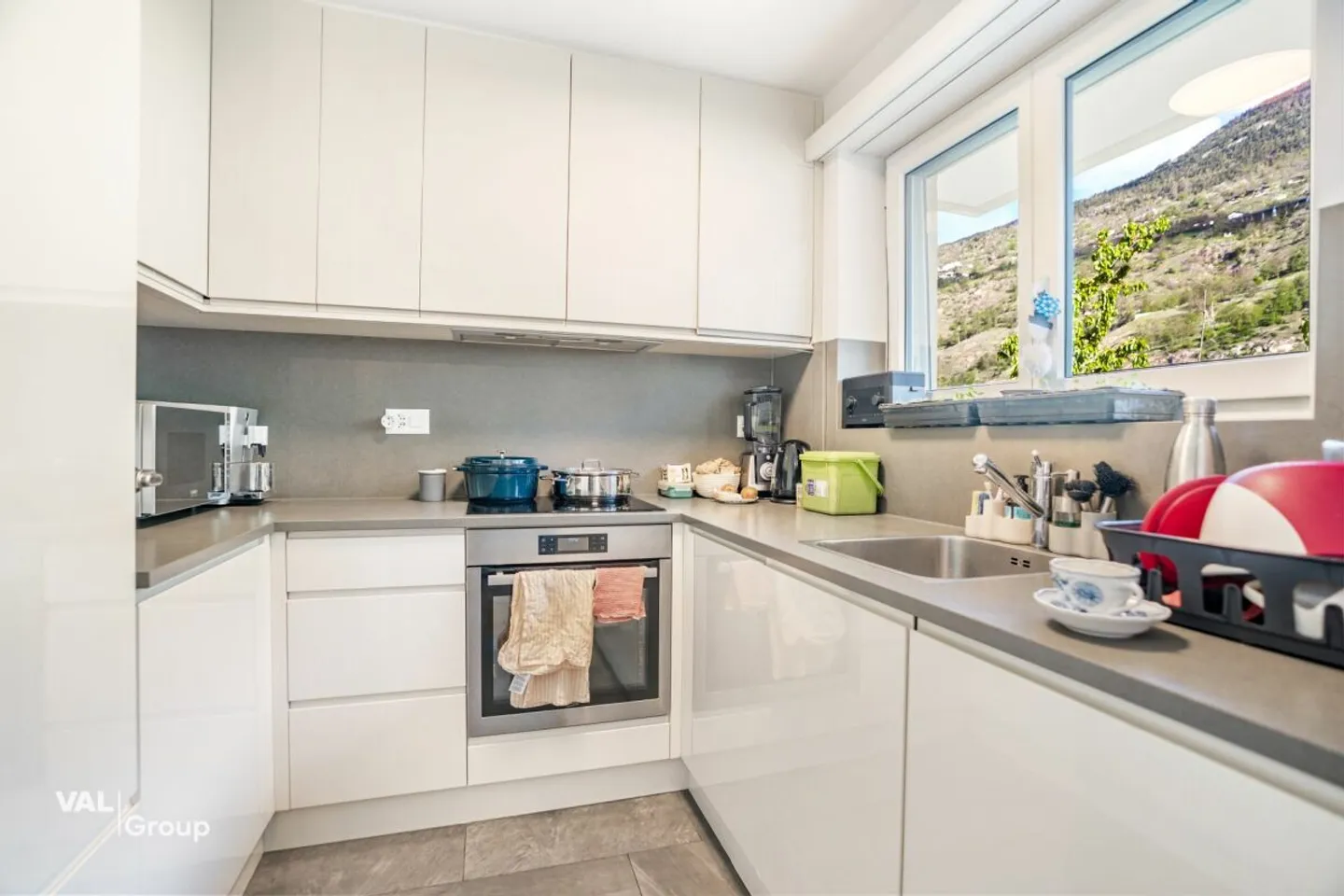 Appartement moderne de 4,5 pièces à Baltschieder - Photo 8 sur 13