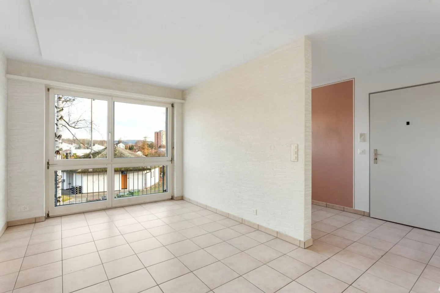 Live urban yet rural! - Photo 3 of 12