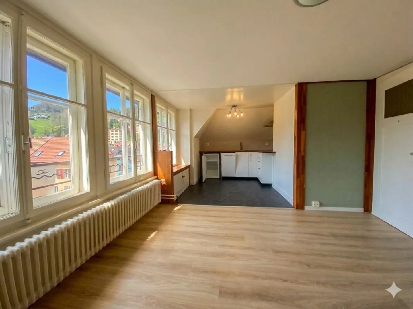 Pretty studio located in Quartier Neuf - Photo 3 of 6