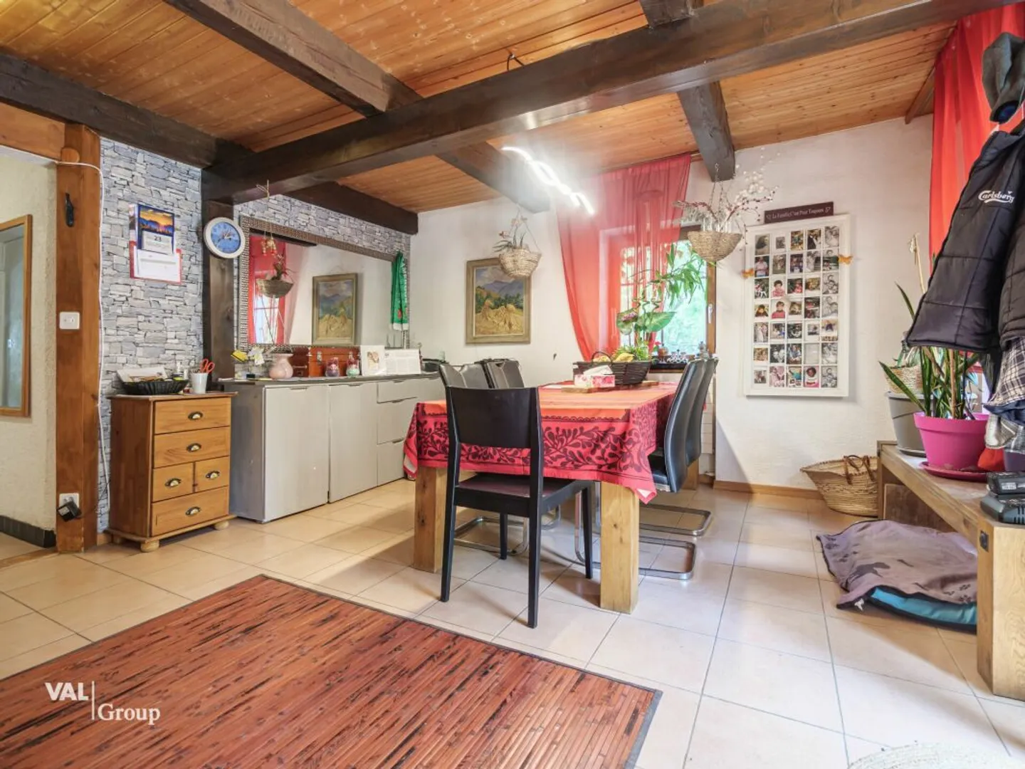 High potential just steps from Sion - House with outbuildings - Photo 4 of 13
