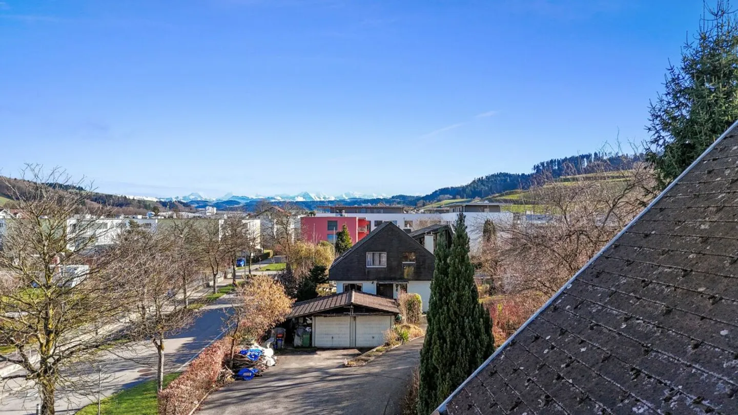 Casa unifamiliare indipendente in una buona posizione con grande potenziale - Foto 13 di 13