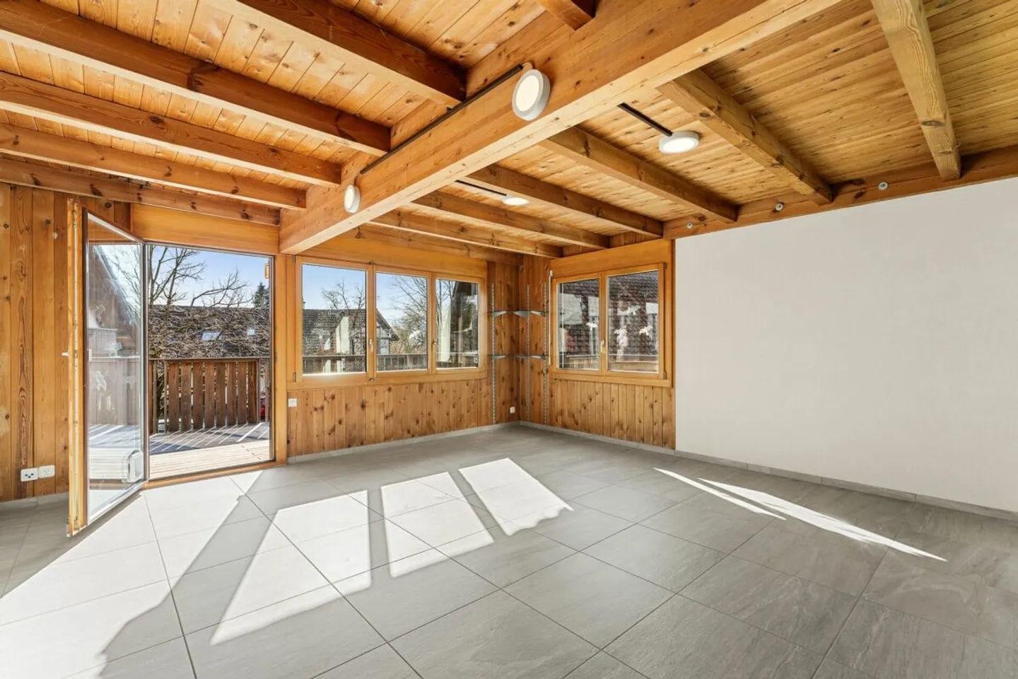 Architecture extraordinaire et grand jardin - Photo 1 sur 13