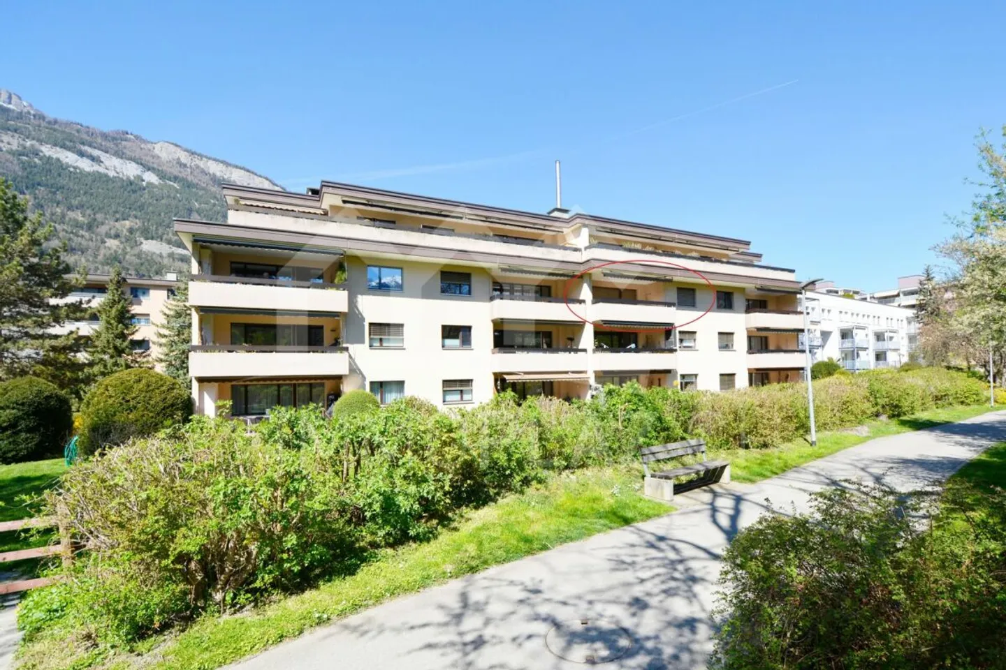 Spacious 4½ room apartment in a quiet location - Photo 1 of 9