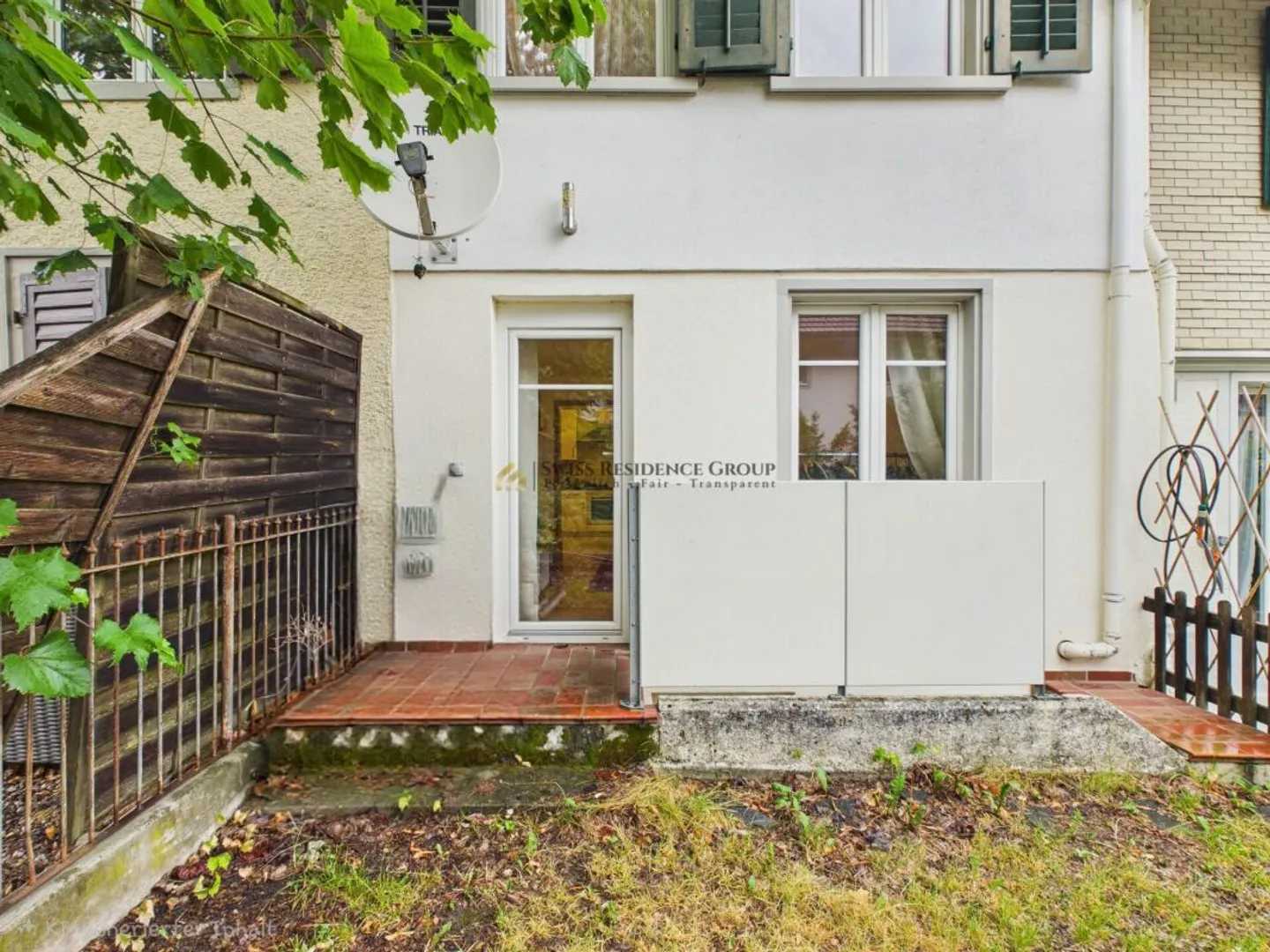 Charming 4.5-Room Terraced House in a Quiet Residential Area - Photo 9 of 13