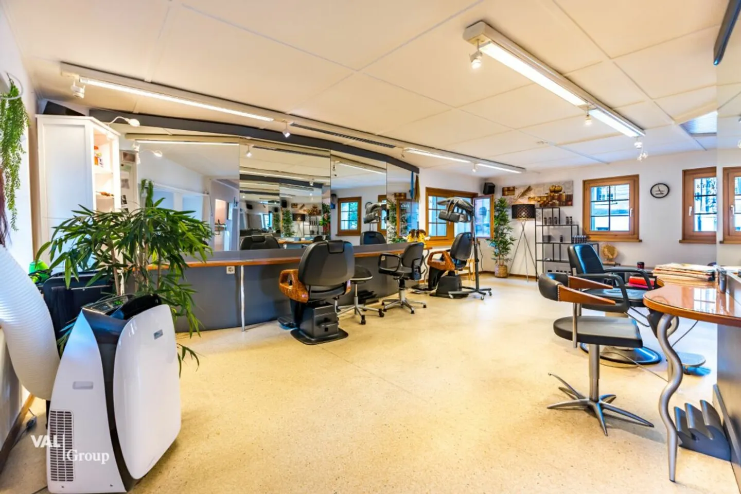 Charming residential and commercial property in prime central location in Brig - Photo 2 of 13