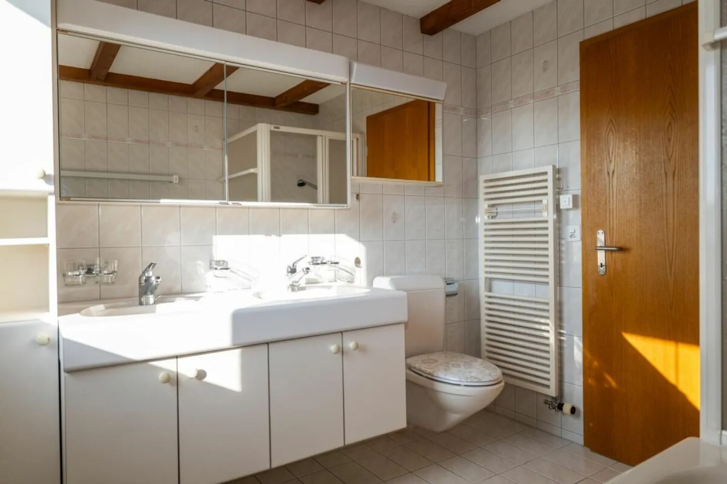 Grosszügige, lichtdurchflutete Dach-Maisonette-Wohnung an Top-Lage mit Fernsicht - Foto 10 di 13