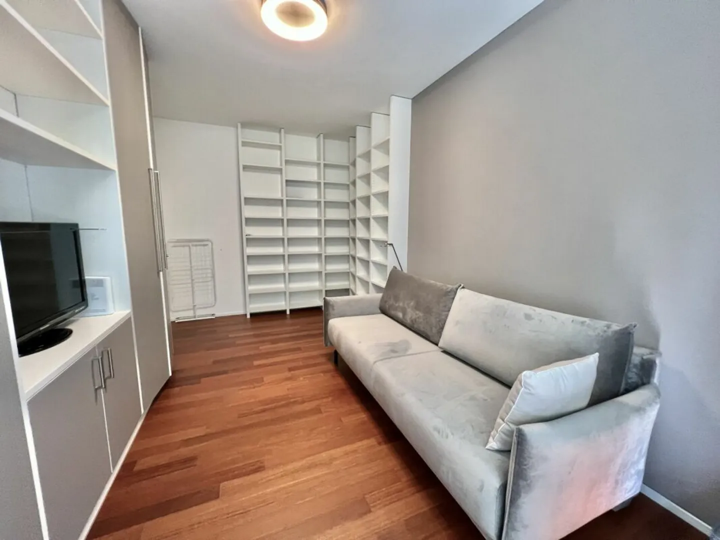 Appartement élégant 3,5 pièces avec vue sur le lac - Photo 10 sur 13