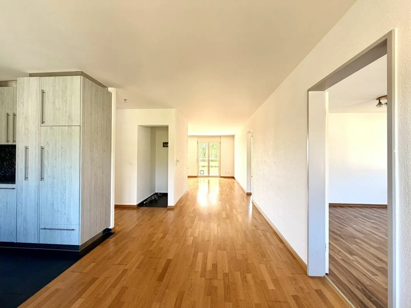Top gepflegte 4.5-Zimmer-Wohnung in Flumenthal! - Photo 4 of 9