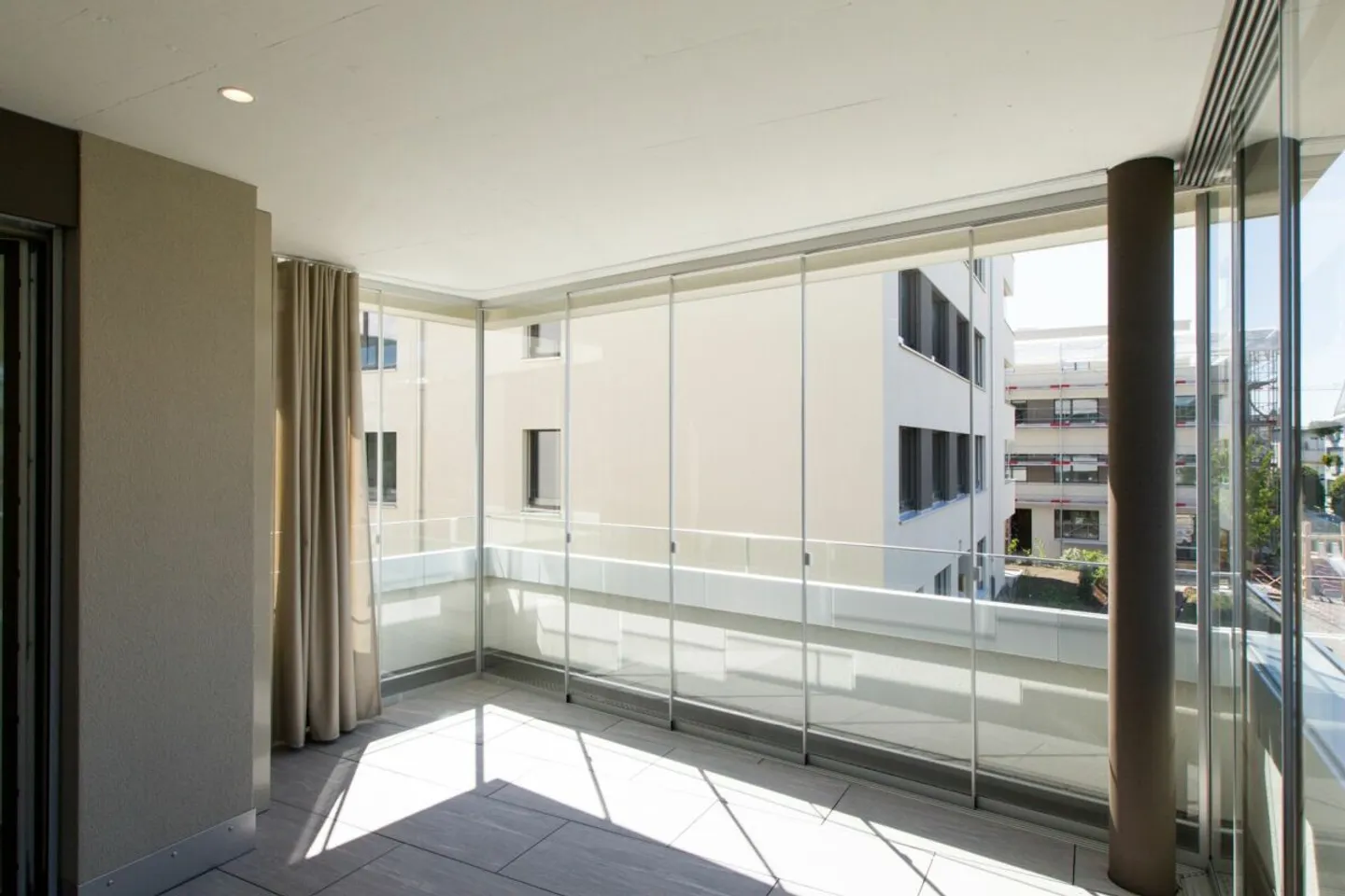 FELDPARK | Exclusive 3.5-room apartment in owner-occupied standard in a central location in Lachen SZ - Photo 12 of 13