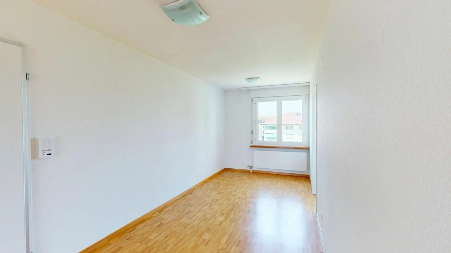 Quiet 3.5 Room Apartment in a Central Location in Zofingen - Photo 10 of 12