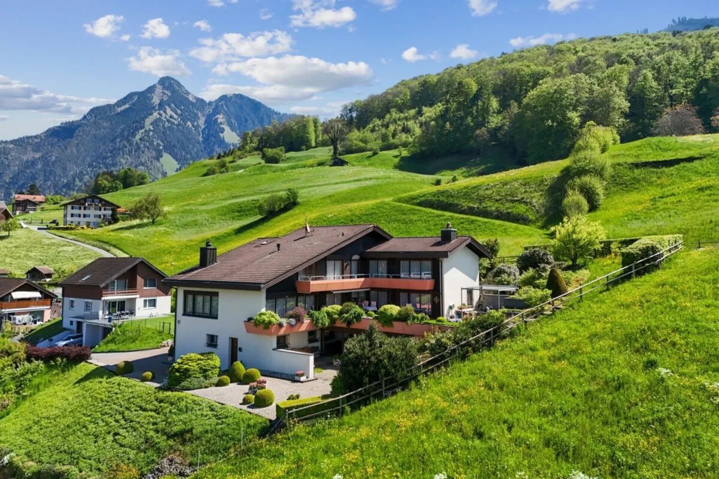 Natur, Ruhe und Weitsicht - Wohnen an bester Lage in Kerns - Foto 1 di 9