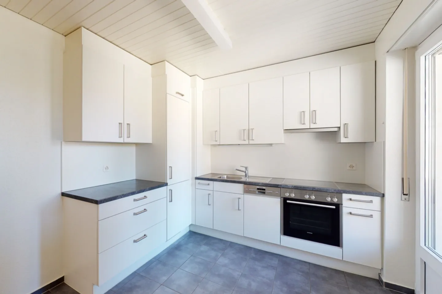 Accogliente appartamento vicino a Messeplatz - Foto 1 di 7
