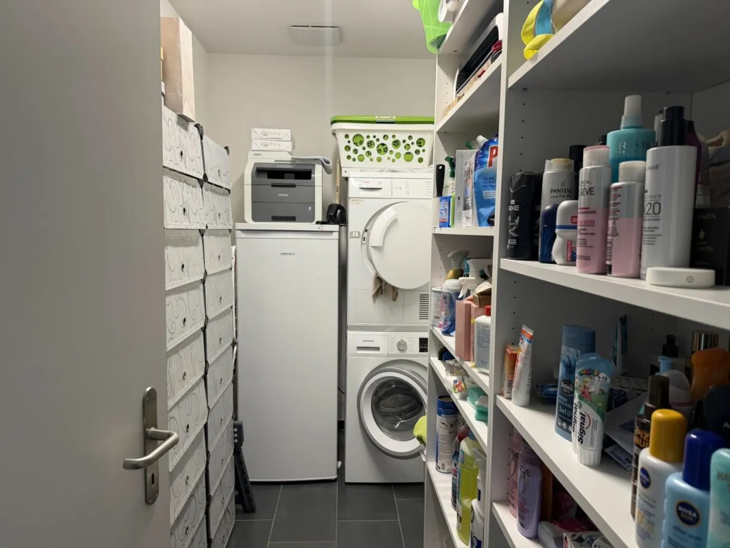 Moderne, helle und attraktive 4,5-Zi. Wohnung in Niederrohdorf AG - Photo 11 sur 11