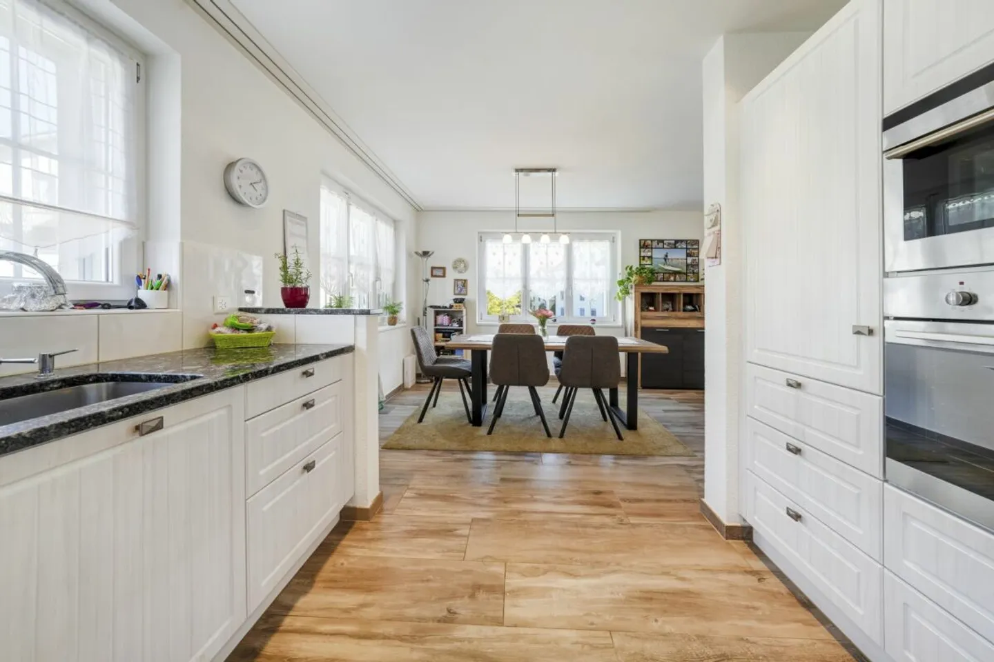Space for the Family, Retreats to Enjoy and a Private Pool - Photo 4 of 13