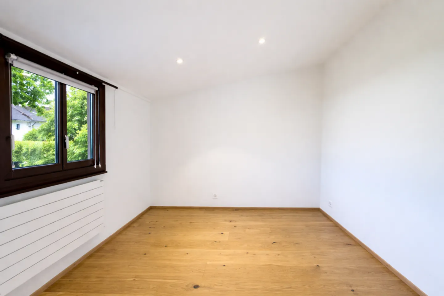 Incantevole villa indipendente con piscina a Chavannes-des-Bois - Foto 9 di 13