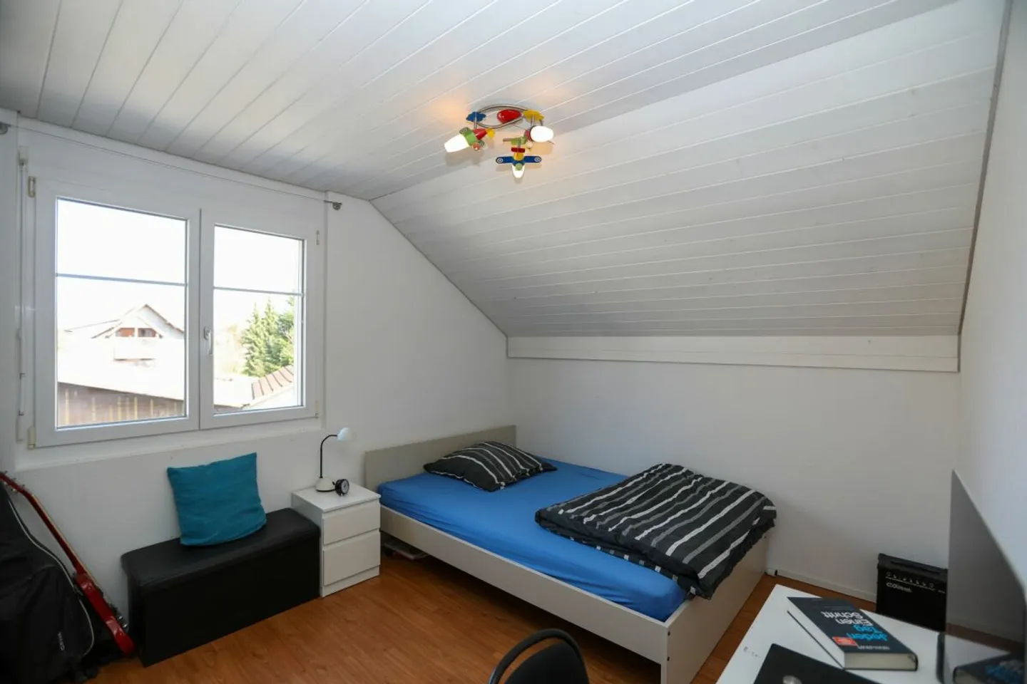 Living in a quiet location: 5.5-room detached house with spacious garden - Photo 9 of 13