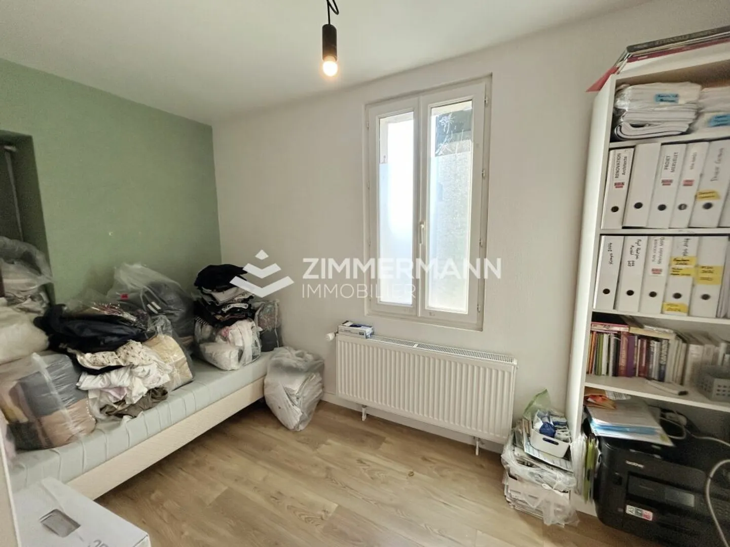 Spacious house with veranda, garden and outbuilding - just minutes from Geneva - Photo 6 of 9