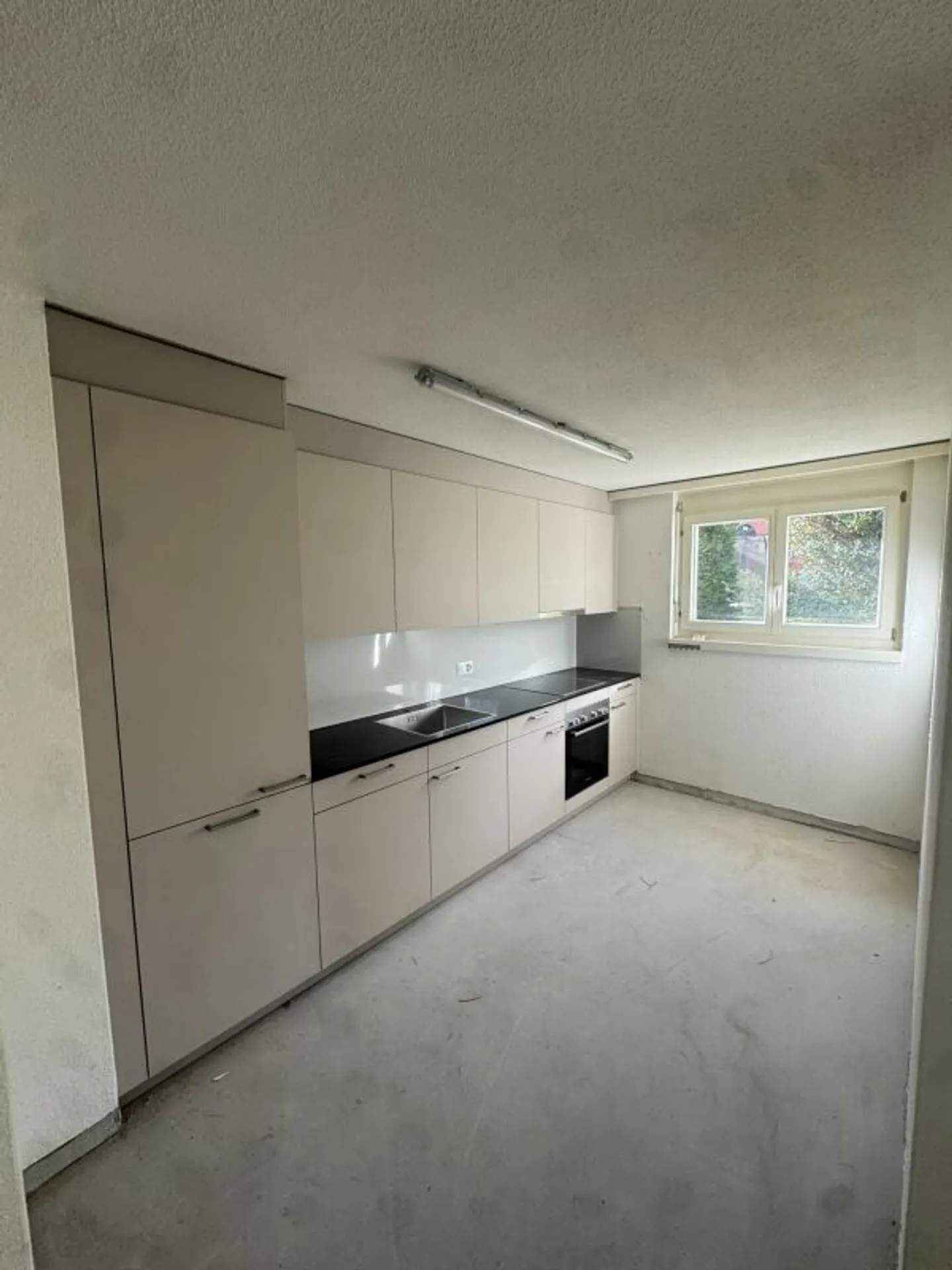 Renovated Apartment with Garden - Photo 2 of 9