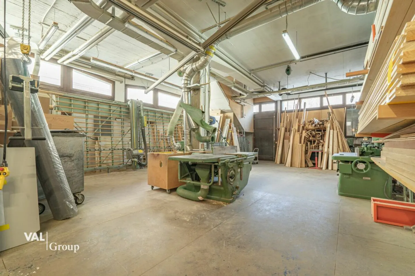 Your new workshop in the Fiesch town center - Photo 3 of 9