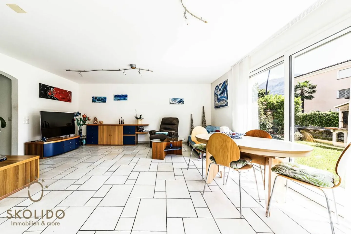 Residential building with three holiday apartments and garden in ASCONA - Photo 7 of 13