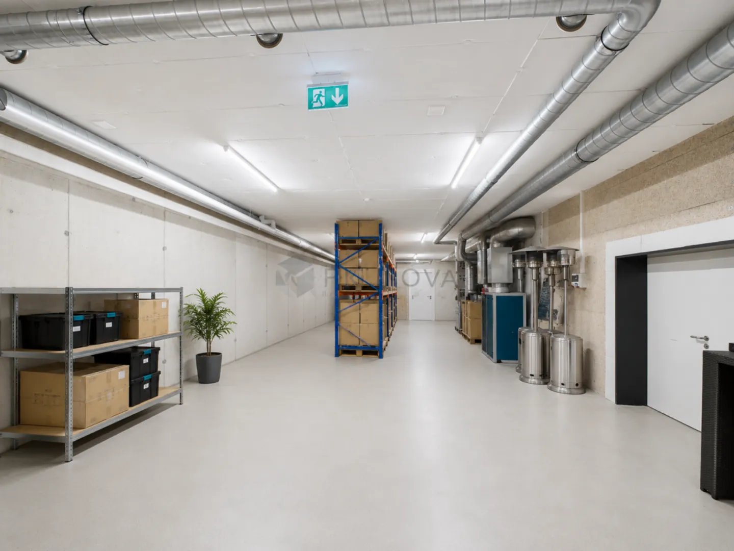 Showroom moderno e magazzino - Foto 11 di 13