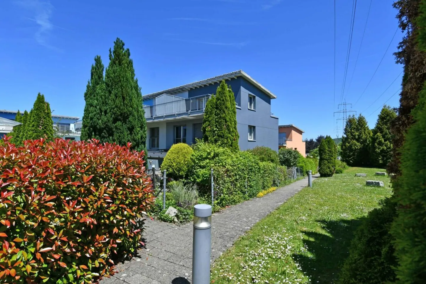 Sehr gepflegtes 5.5-Zi.-Einfamilienhaus - Foto 1 von 13