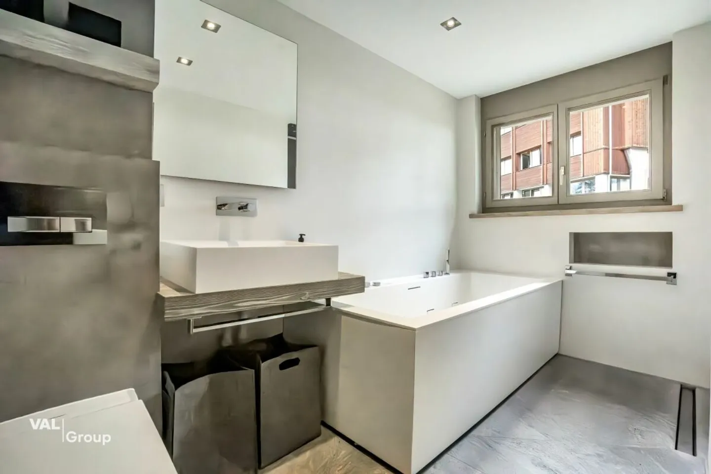 Appartement de luxe avec terrasse - Photo 7 sur 13