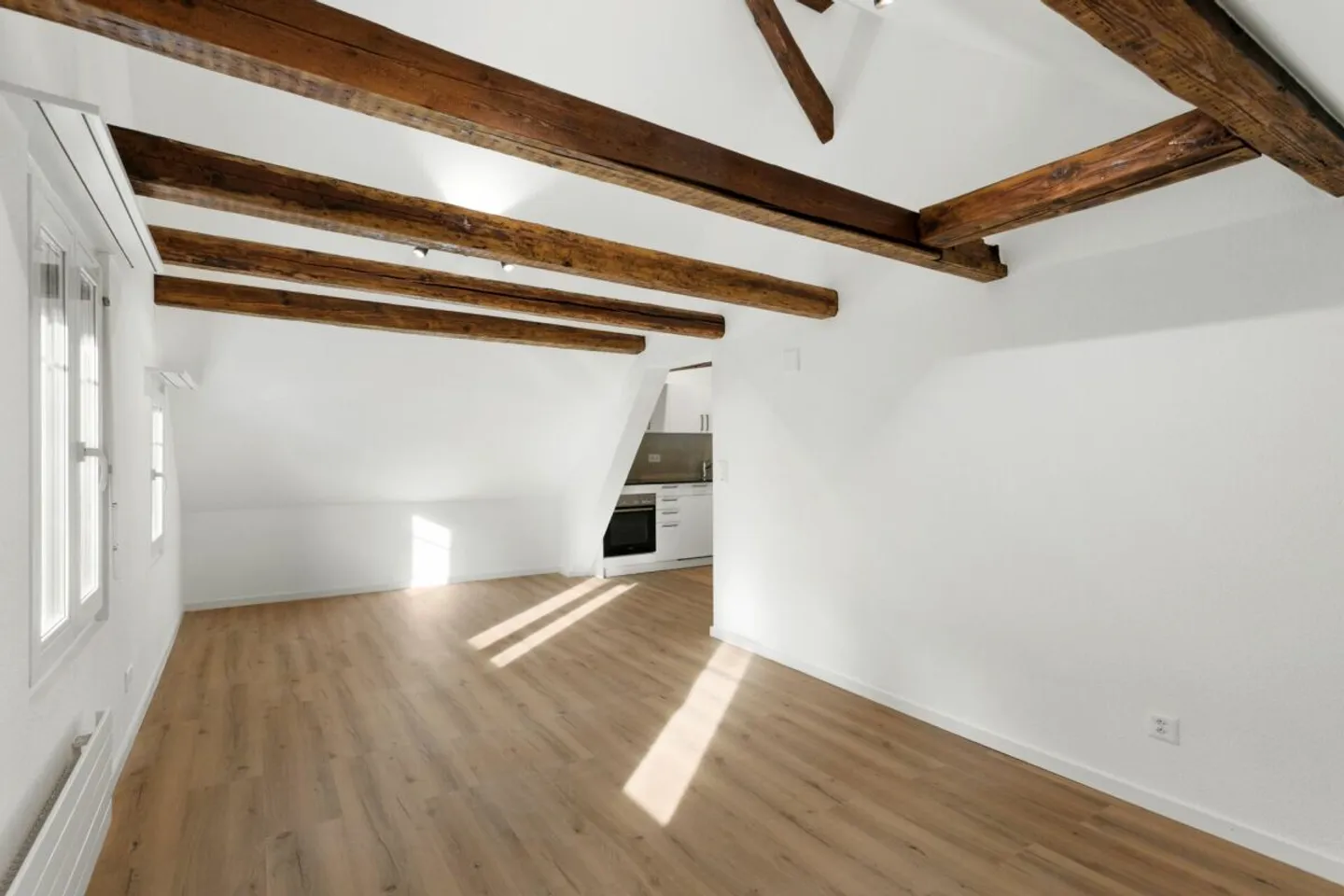 First rental: 2.5-room designer apartment - Photo 3 of 9