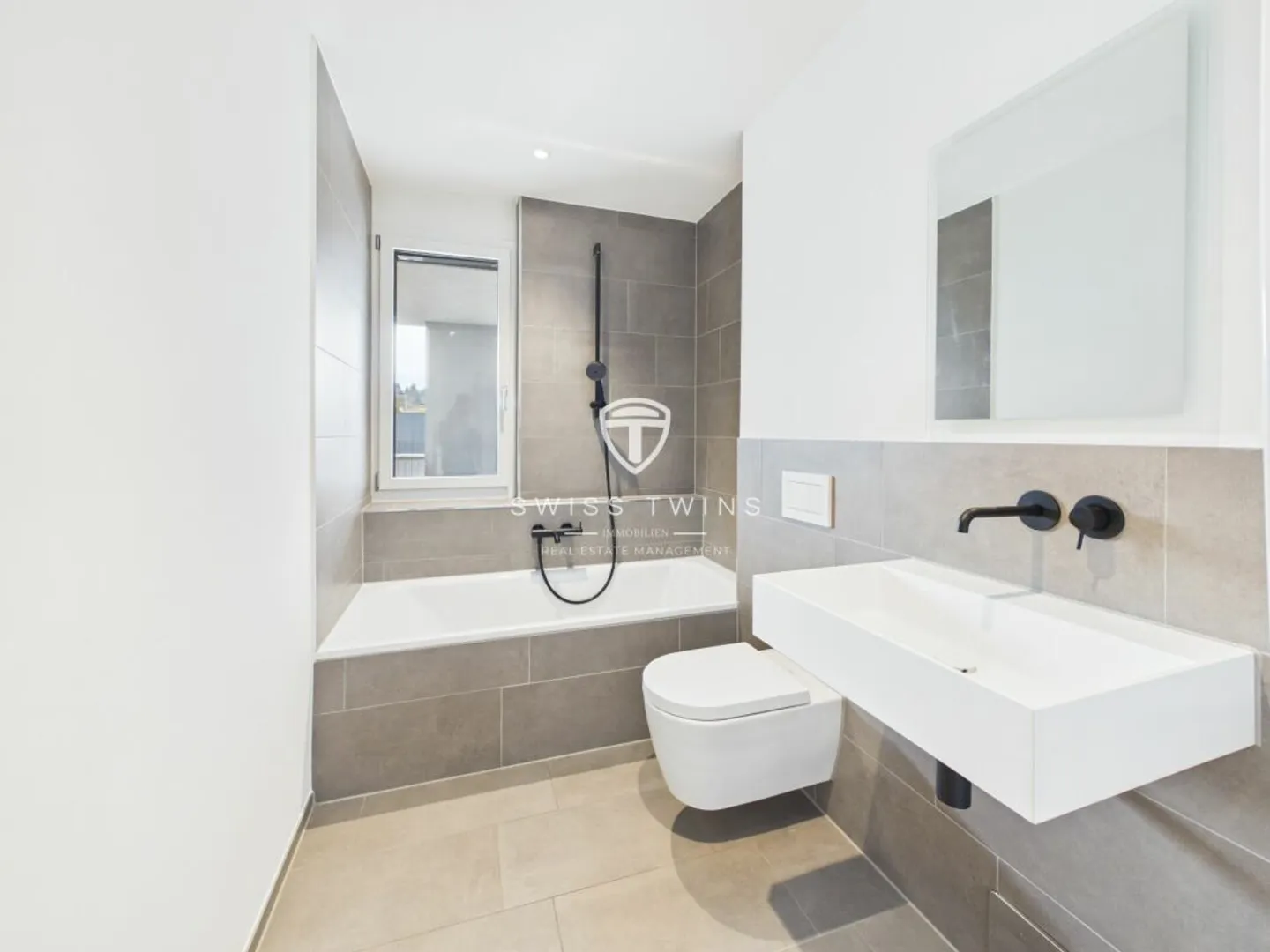 Appartamento di lusso con 3,5 stanze e terrazza privata di 132 m² con vista mozzafiato su Pilatus e Rigi - Foto 6 di 13