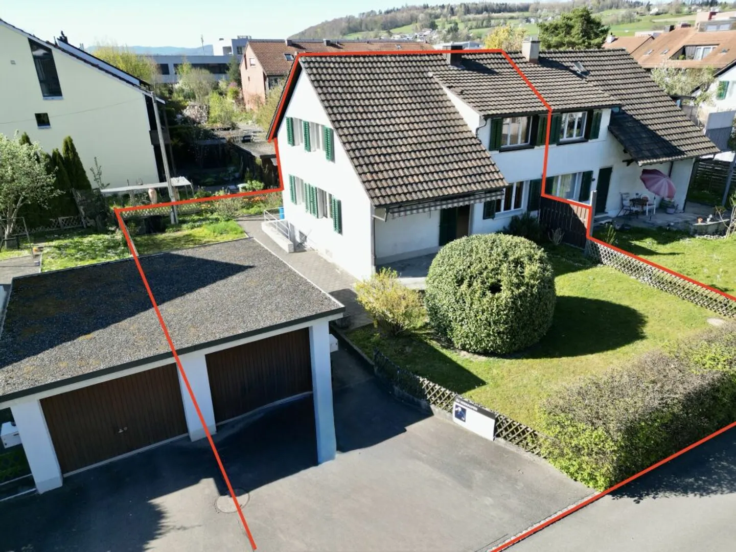 Charming and cozy, semi-detached single-family house - Photo 1 of 13