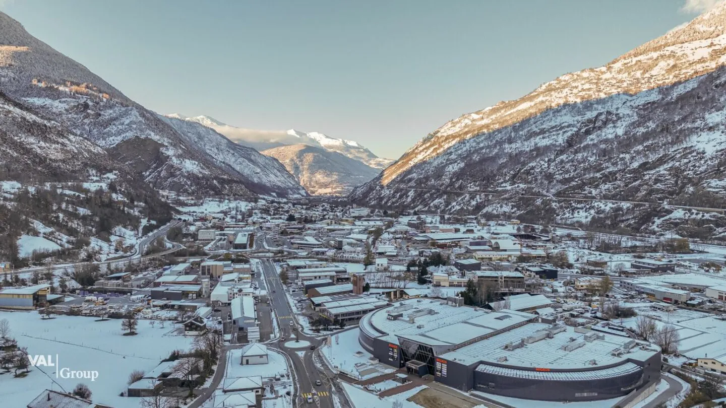 Centro servizi in una posizione eccellente con opzioni di utilizzo versatili - Foto 13 di 13