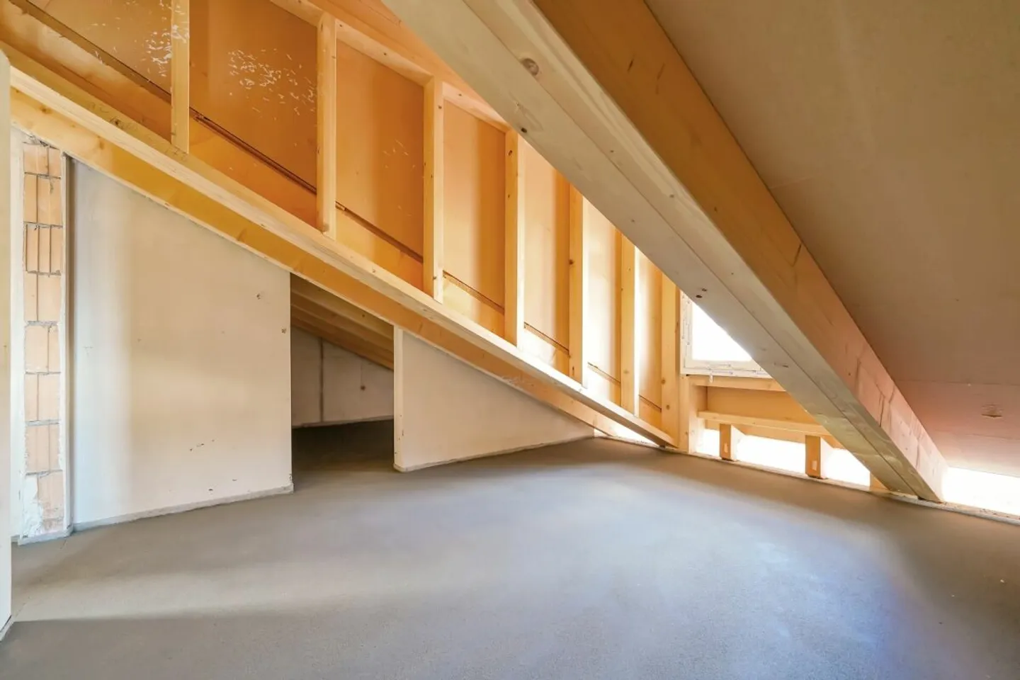 IN GOLATEN (BE) - LOFT APARTMENT WITH SOUTH BALCONY - Photo 5 of 13