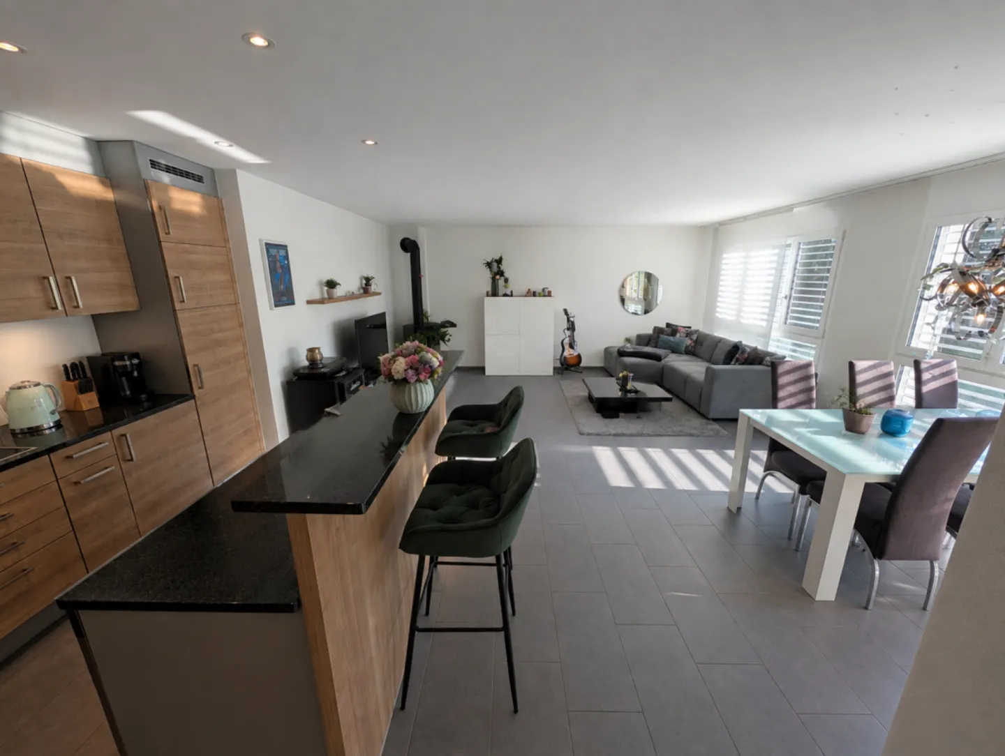 Well-maintained condominium in the first row of the "Diamant" development - Photo 4 of 13
