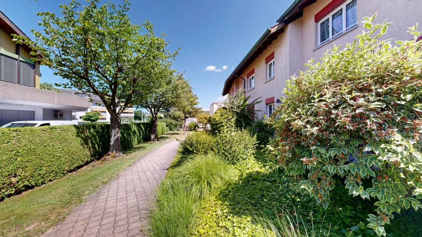 Appartement attrayant de 3.5 pièces avec balcon ensoleillé - Première occupation après une rénovation complète et soignée - Photo 12 sur 13