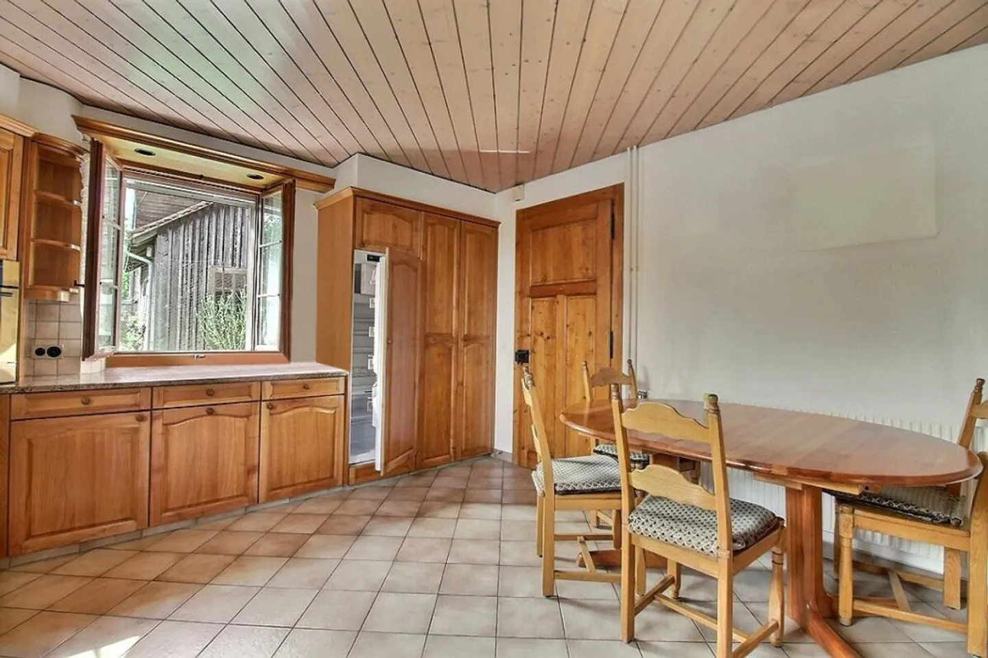 Bella Casa Familiare con Giardino - Foto 12 di 13