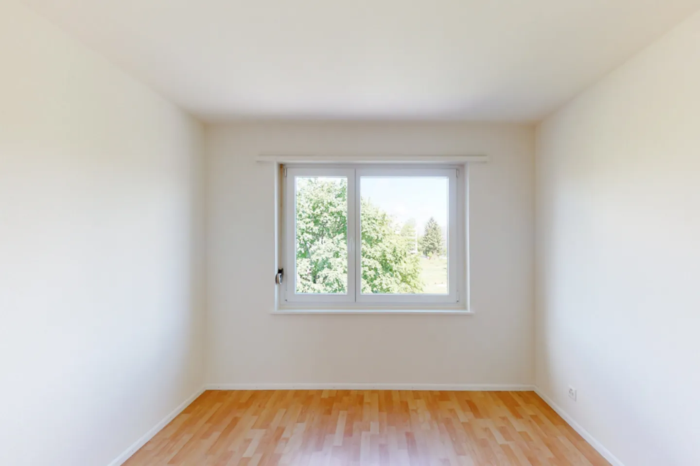 Gemütliche Wohnung mit Waschtrockner - Foto 8 von 8